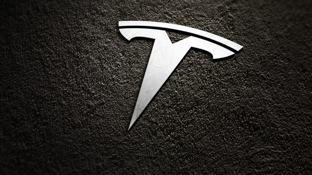 Tesla-Motors-logo-1217374